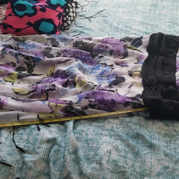 Dress - Picture 4 of 5